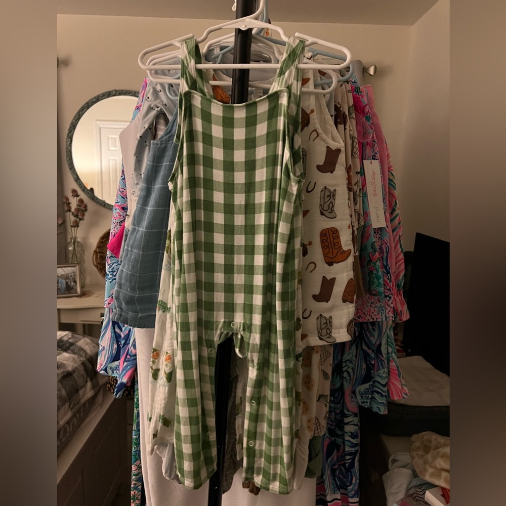 Angel dear 12-18month green gingham romper, New without tags